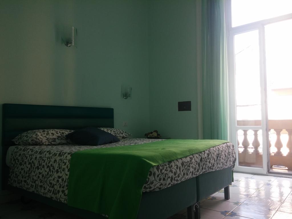 Viaggio A Napoli B&B ภายนอก รูปภาพ