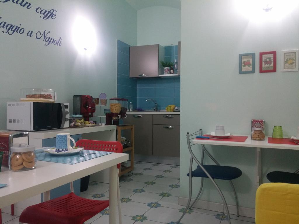 Viaggio A Napoli B&B ภายนอก รูปภาพ