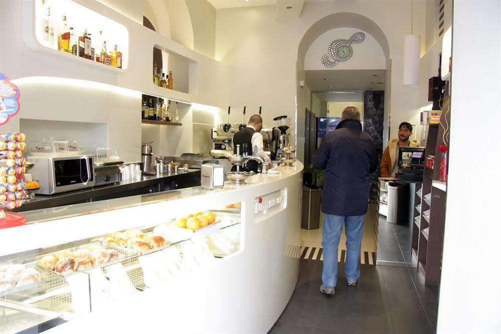 Viaggio A Napoli B&B ภายนอก รูปภาพ